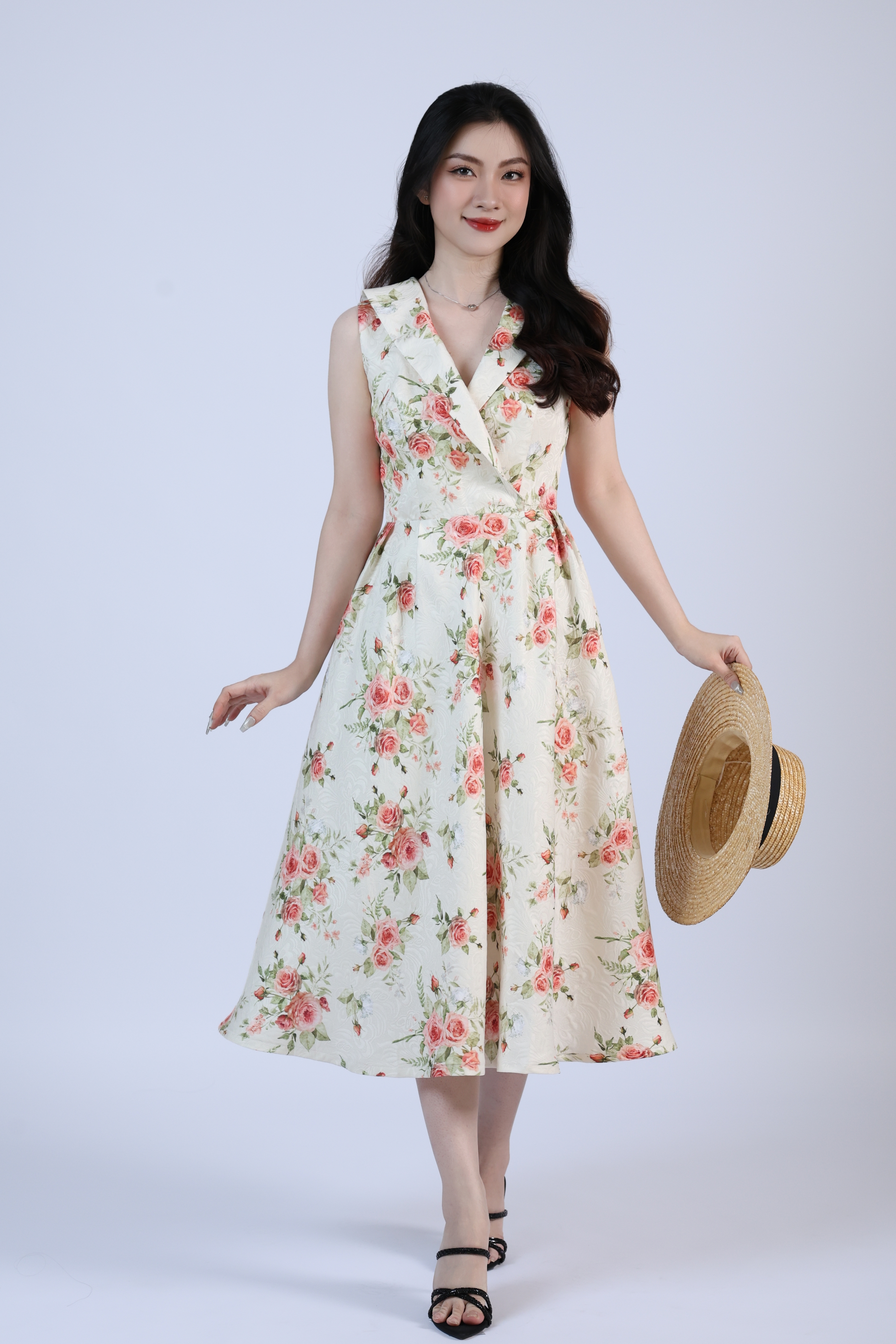 Đầm xoè xếp ly cổ sam